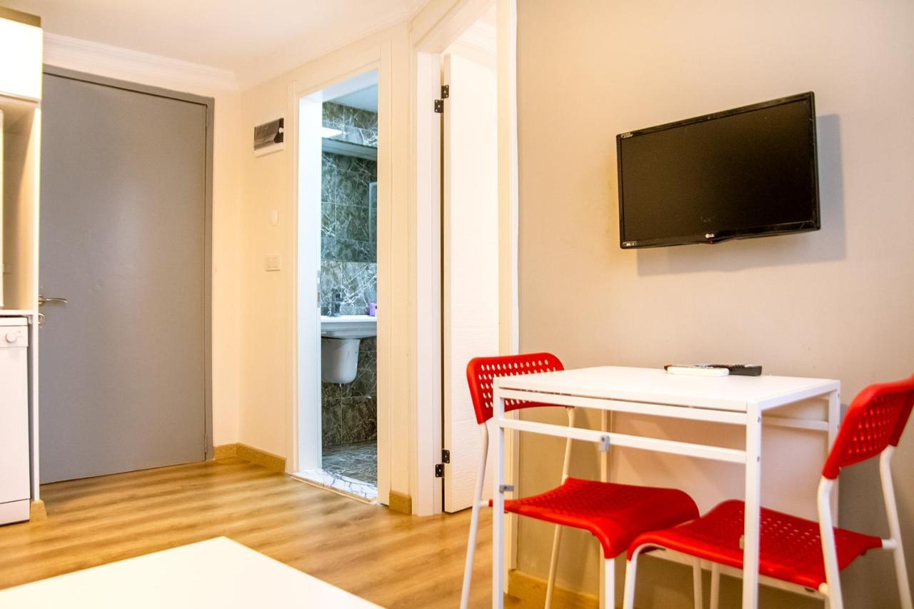 Fi Homes (Adults Only) Σμύρνη Εξωτερικό φωτογραφία