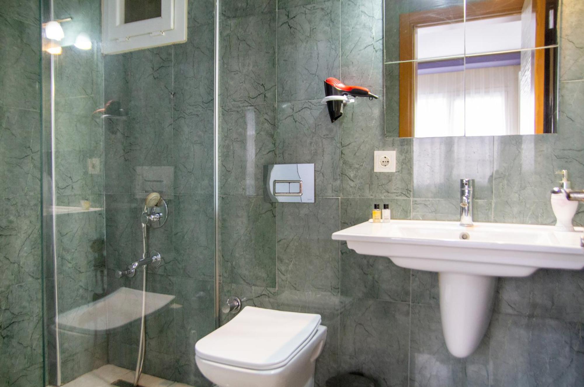 Fi Homes (Adults Only) Σμύρνη Εξωτερικό φωτογραφία